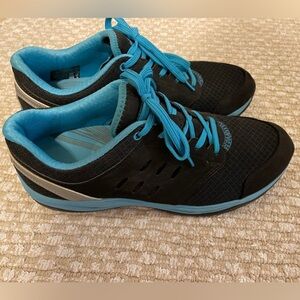 Vionic sneakers for women